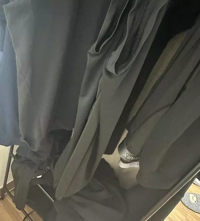 [네이버브랜드스토어 리뷰] 애매한 공간에 설치하기에 좋네요 잘쓰고있습니다.