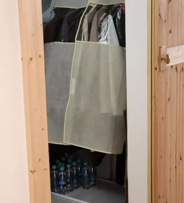 [네이버브랜드스토어 리뷰] 창고안에 겨울옷 걸어놓으려고 구매했는데
