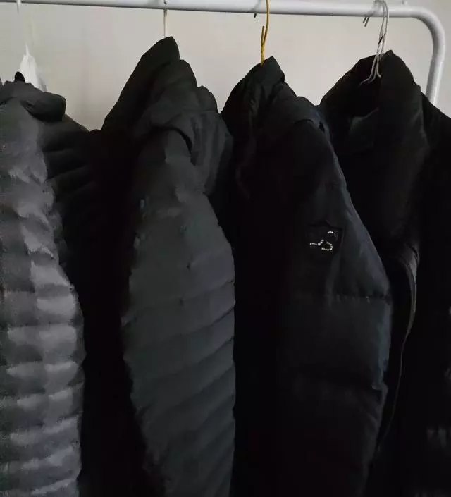 [네이버브랜드스토어 리뷰] 심플 가볍고 바닥이 안정적
