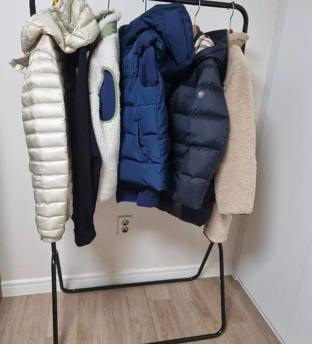 [네이버브랜드스토어 리뷰] 아이 하교후 외투 보관하려고 구매해서 사용중입니다~~