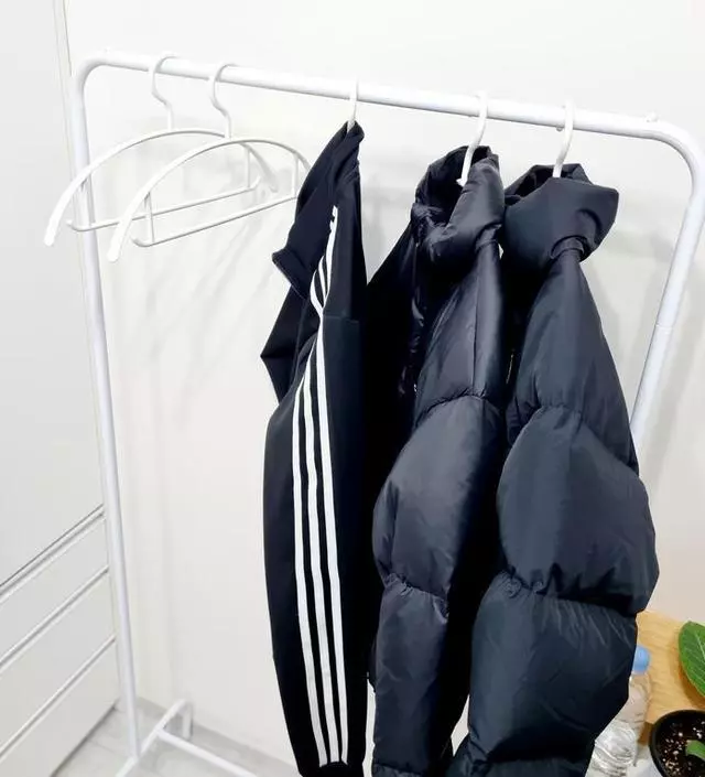 [네이버브랜드스토어 리뷰] 상당히 오래기다렸다 빋았고요
