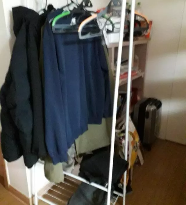 [네이버브랜드스토어 리뷰] 적당한 크기라 자리 차지 가 많지 않아 좋아요 아이가 만족해 합니다. 매일 입는 교복 