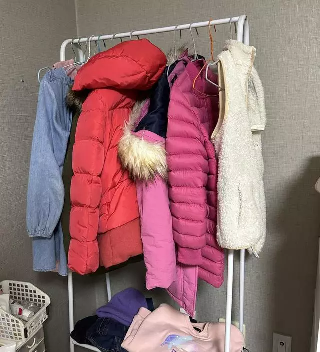 [네이버브랜드스토어 리뷰] 처음에 1개 구매해서 써보고 다음에 2개 더 사서 집에 총 3개나 쓰고 있네요~
