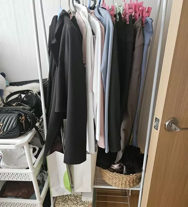 [네이버브랜드스토어 리뷰] 잘 사용하고 있어요   자리 많이 안 차지하구 좋아요