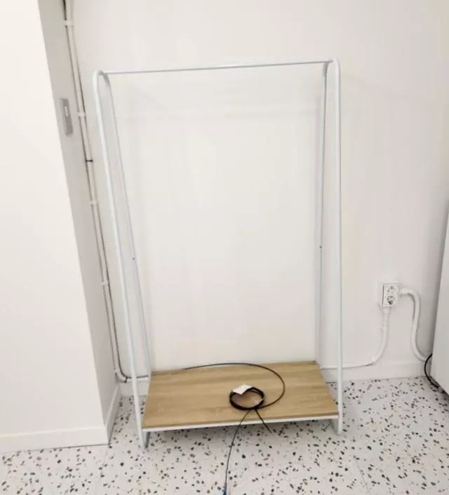 [네이버브랜드스토어 리뷰] 튀어나온 벽과 비슷한 깊이로 행거를 두고 싶어서 주문했습니다
