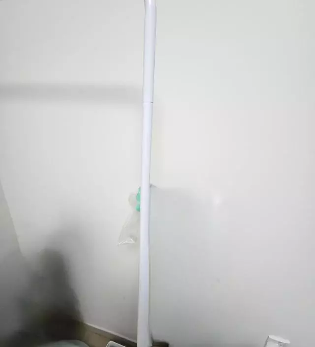 [네이버브랜드스토어 리뷰] 편하게 입었던 옷 걸어두기 좋음.