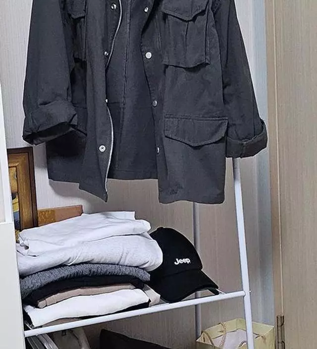 [네이버브랜드스토어 리뷰] 사이즈 정사이즈구요 막 견고하진 않은데 그래도 가성비 좋은거 같아요ㅋㅋㅋ작은거치고