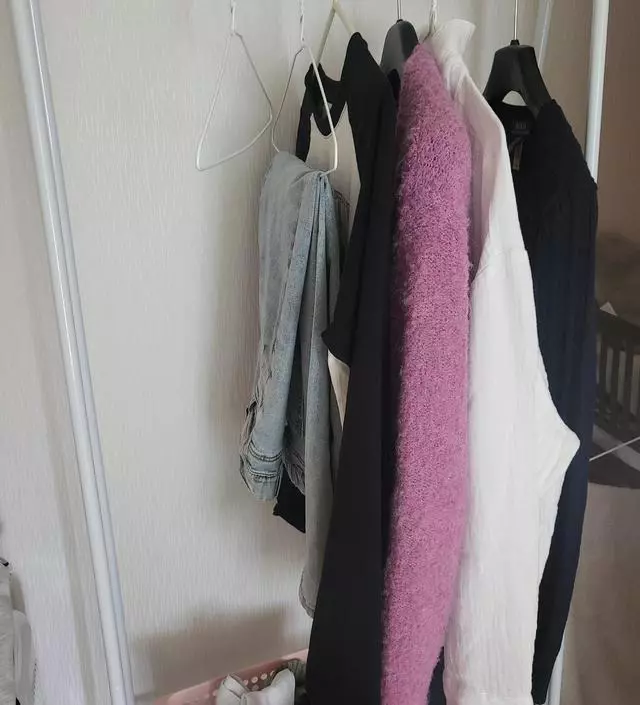 [네이버브랜드스토어 리뷰] 안방에 놓음 사이즈 딱 좋음.
