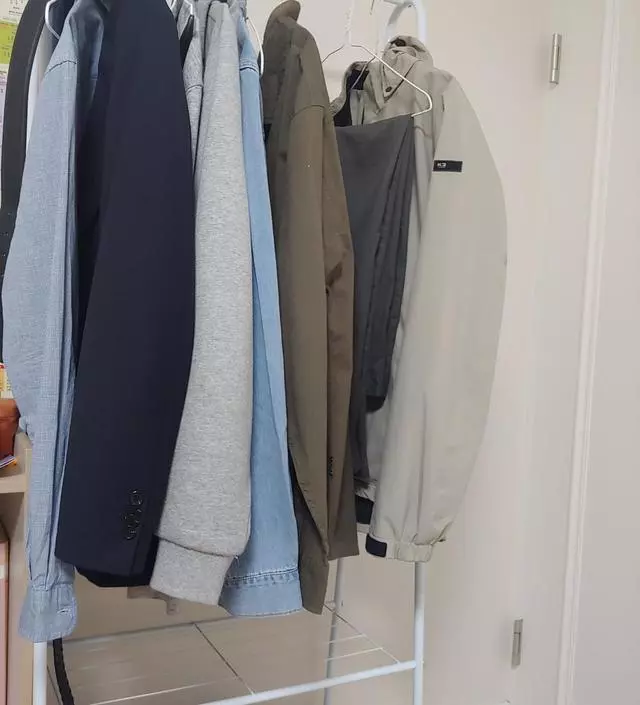 [네이버브랜드스토어 리뷰] 제품이 가벼우면서도 견고하고 디자인이 너무 마음에 듭니다~