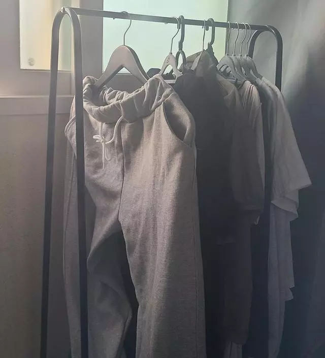 [네이버브랜드스토어 리뷰] 가볍고 생각보다 많은옷을 정리할 수 있겠어여