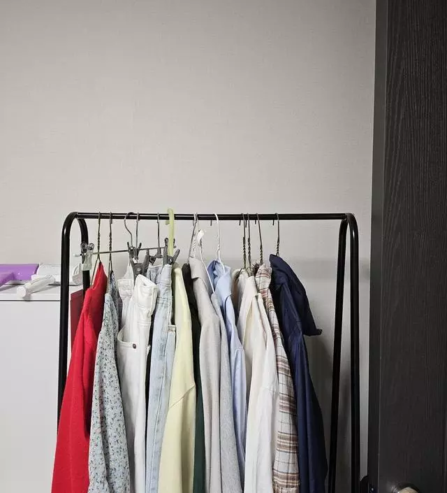 [네이버브랜드스토어 리뷰] 생각보다 튼튼해요. 부피가 크지않아서 좁은 틈새에 사용하기 편해요.