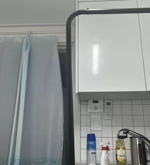 [네이버브랜드스토어 리뷰] 으엥? 할정도로 휘어져있지만 가격이 싸서 그러려니 합니다