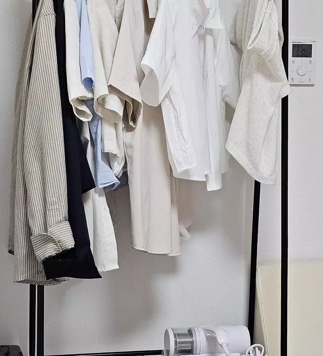 [네이버브랜드스토어 리뷰] 조립도 엄청 쉬웠고 제가 딱 원하던 사이즈에요~ 너무 가벼워서 좀 부실한가? 싶긴한데