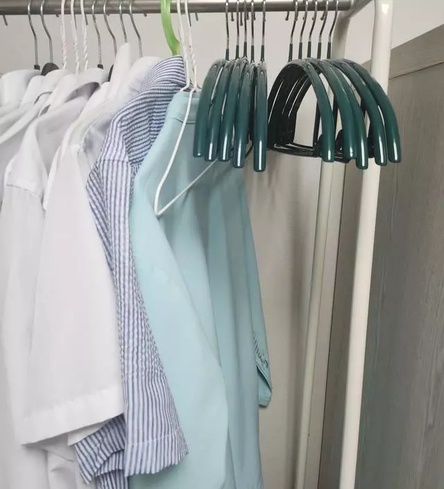 [네이버브랜드스토어 리뷰] 저렴하게  잘 구매했습니다 튼튼하고 쓰기 좋아요~