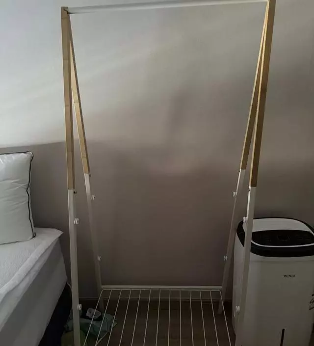 [네이버브랜드스토어 리뷰] 바네스데코행거 사용해보고 좋아서 딸냄자취방에  하나더 구매했어요