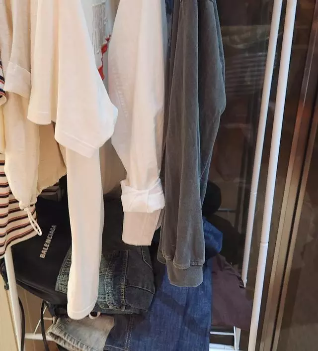 [네이버브랜드스토어 리뷰] 튼튼하고 사이즈도 알맞아서 잘 사용하고 있습니다. 조립도 간편하고 디자인도 좋구요~