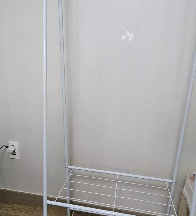 [네이버브랜드스토어 리뷰] 좁은 방에 적당한 사이즈에요