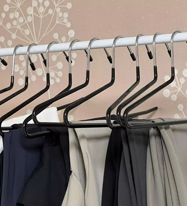 [네이버브랜드스토어 리뷰] 운동복 행거로 구매했어요 ㅎㅎ 좋아용