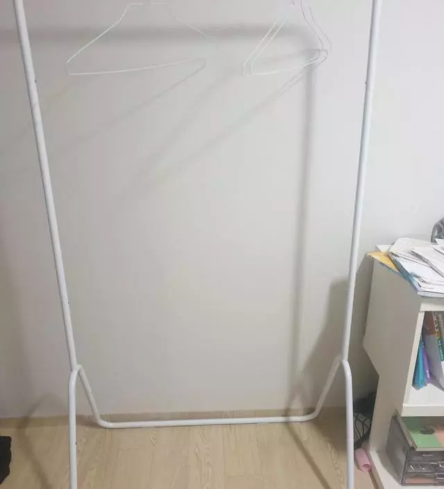 [네이버브랜드스토어 리뷰] 아이방에 두고 쓰기에 좋은 사이즈에요
