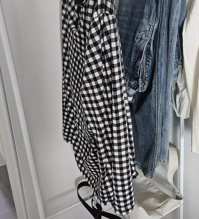 [네이버브랜드스토어 리뷰] 외출복 걸기 딱 좋은 사이즈 입니다.