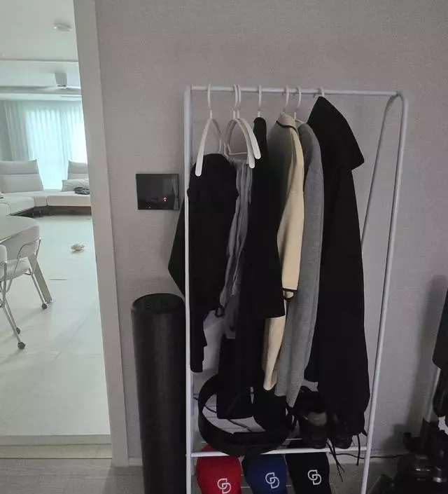 [네이버브랜드스토어 리뷰] 좀 더 큰 거 살깔 그랬어요 깔끔하니 너무 예빠요