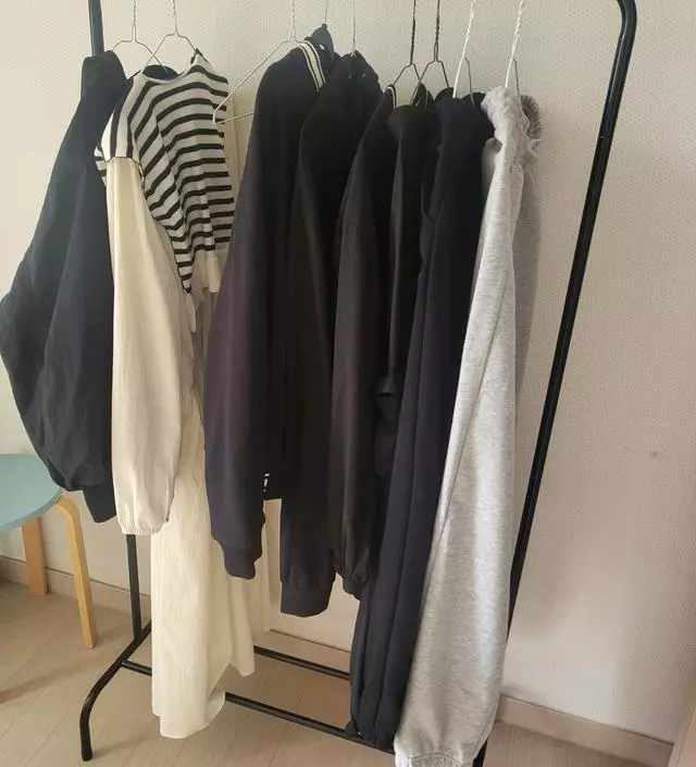 [네이버브랜드스토어 리뷰] 배송 엄청빠르네요 생각보다 걱정했지만 튼튼하고 조립쉽네요
