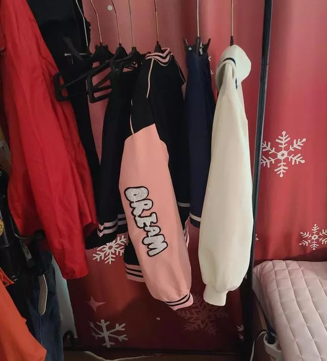 [네이버브랜드스토어 리뷰] 간단한 옷 걸어놓으려고 샀는데 딱 좋네요
