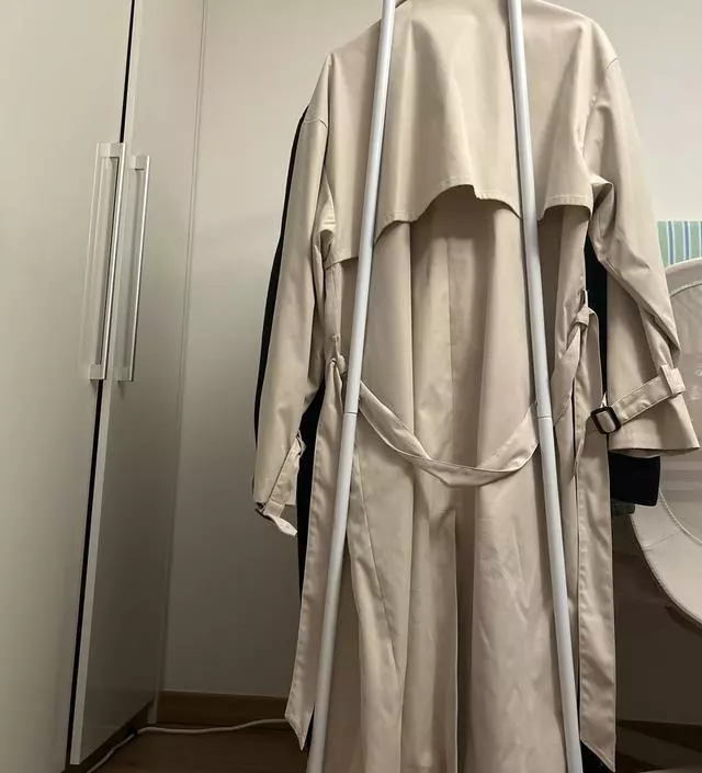 [네이버브랜드스토어 리뷰] 사진이랑 똑같은데 조립 하면서 나사들이 조금 흔들리거나 고정이 확실하지 않아서 아쉬