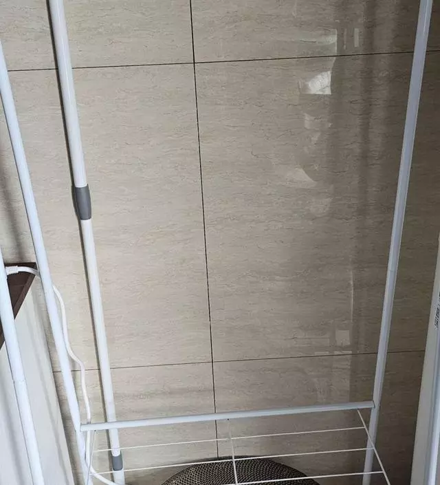 [네이버브랜드스토어 리뷰] 생각보다 크기가 꽤 커요. 조립할때 손이 좀 아팠지만 쉽게 했어요. 만족합니다.