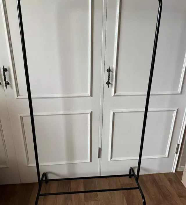 [네이버브랜드스토어 리뷰] 쉽게 조립할 수 있어서 설치하는데 편했어요
