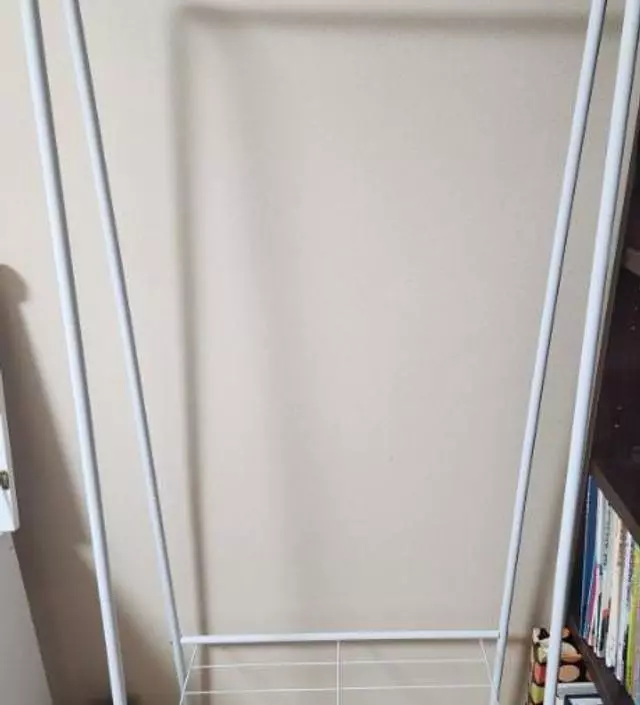 [네이버브랜드스토어 리뷰] 생각보다 옷을 꽉차게 걸어도 안흔들리고 튼튼합니다