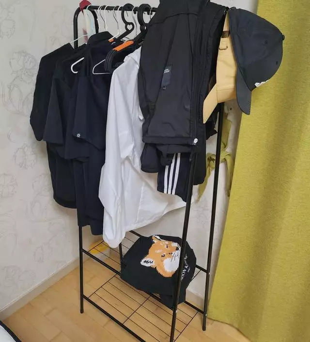 [네이버브랜드스토어 리뷰] 방에 서브로 놓기 딱좋습니다. 가벼운편이에여