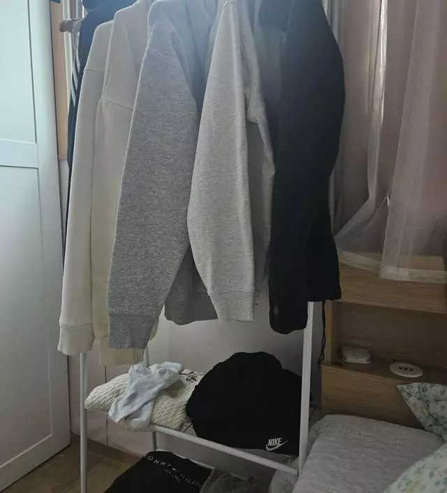 [네이버브랜드스토어 리뷰] 간단하게 옷걸기 딱이예요