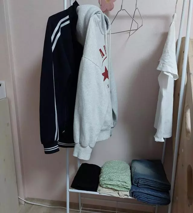 [네이버브랜드스토어 리뷰] 높이가 높아서 아래 수납 칸 높이도 넉넉하고
