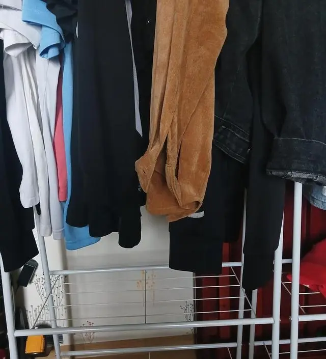 [네이버브랜드스토어 리뷰] 아이들 옷걸이용으로 하나 사서 쓰다가 부족해서 하나 더 구매했어요 가성비 좋고 생각