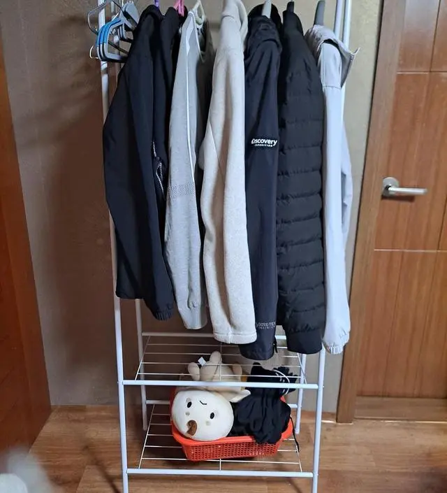 [네이버브랜드스토어 리뷰] 공간도많이차지하지않고견고합니다 가격대비매우만족합니다