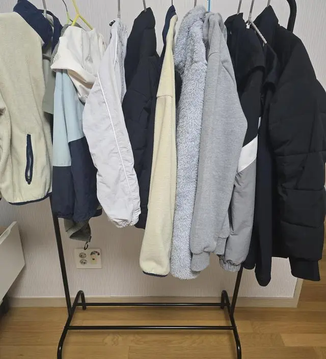 [네이버브랜드스토어 리뷰] 간단한옷 걸어놓기 아주 좋아요