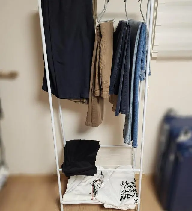 [네이버브랜드스토어 리뷰] 약하게 보이기는 하는데 작고 깔끔해요