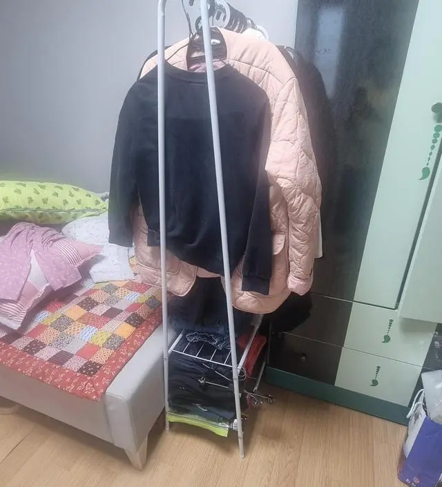 [네이버브랜드스토어 리뷰] 조립하고나니 너무 귀여워요.. 좁은곳에 쏙 들어가니 깔끔하니 넘 좋습니다