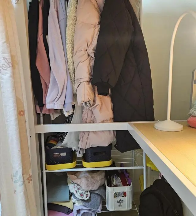 [네이버브랜드스토어 리뷰] 아이방 2층침대 설치하고 옆에 공간이 애매하게 남아서 사이즈재보고 바로주문했어요^^