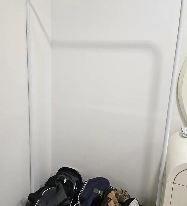 [네이버브랜드스토어 리뷰] 남는공간에 맞는 사이즈  찾다  딱 맞아떨어져서 구매  아직 옷을 걸진 않았는데 생각보