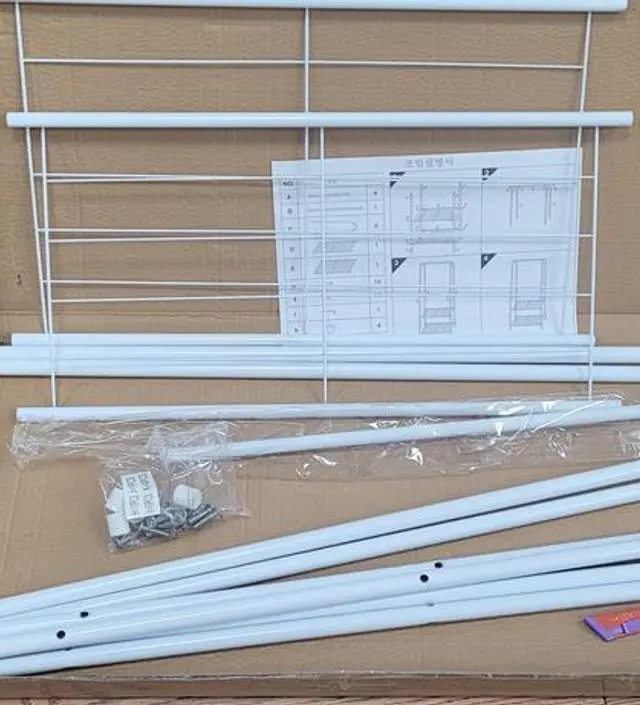 [네이버브랜드스토어 리뷰] 구성품 확인하고 조립해보려고 하니 설명서도 간편하고 쉽게 따라할 수 있어서 좋아요