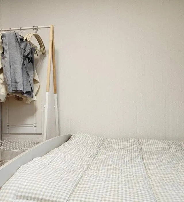 [네이버브랜드스토어 리뷰] 아이방에 놓을 헹거를 찾았었는데 마침 딱 맞는 게 있어서 주문했어요!! 너무 예쁘고 좋