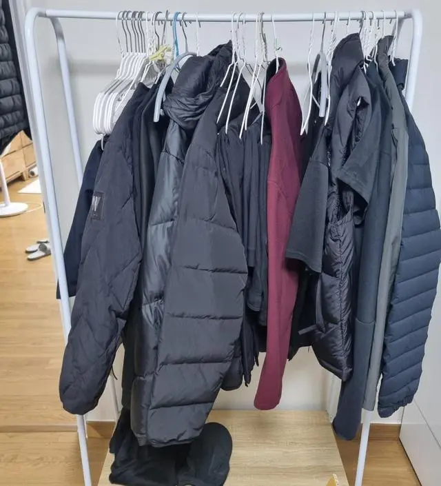 [네이버브랜드스토어 리뷰] 짜투리 공간에 아주 튼튼하고 너무 좋아오