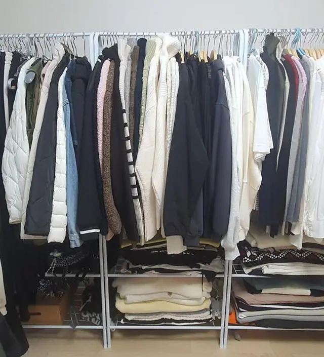 [네이버브랜드스토어 리뷰] 많이 걸어도 괜찮긴한데  하나 더 사야될거 같아요 좋아요 계속사게되네요