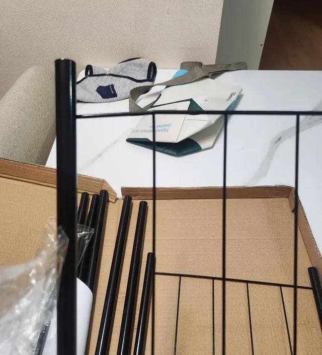 [네이버브랜드스토어 리뷰] 아기옷용으로구매.빠른배송감사요. 가성비제품입니다. 철제가살짜휘긴했는데반품귀찮아