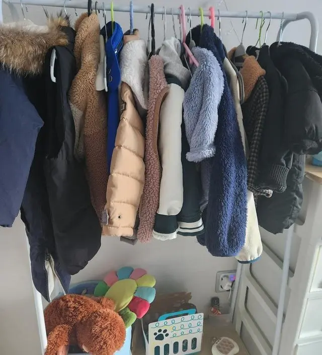 [네이버브랜드스토어 리뷰] 아이방에 간단하게 놓고 사용하기 좋아요
