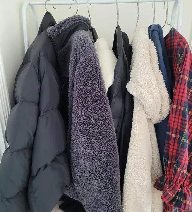 [네이버브랜드스토어 리뷰] 폭이좁은 행거로 딱입니다