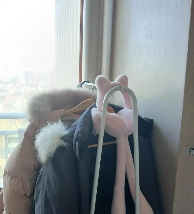 [네이버브랜드스토어 리뷰] 현관에두고사용하면 방공간도 살리고 좋은듯해요