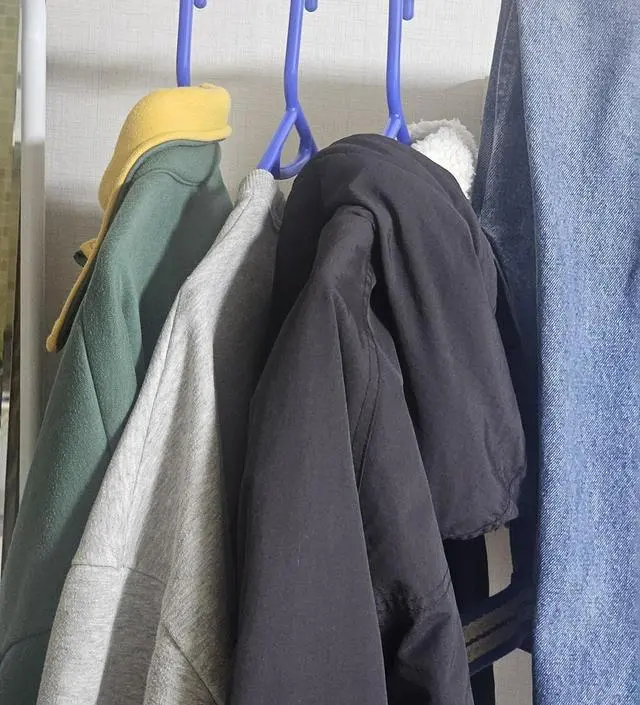 [네이버브랜드스토어 리뷰] 한 번 입은옷 걸어놓기 좋아요 사길 잘 했어요